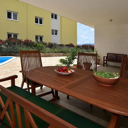 Ferienwohnung Mit Privat Pool Und Dachterrasse Mit Whirlpool Und Meerblick *